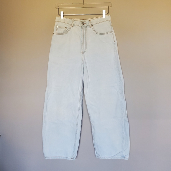 Arket Loose Barrel Balloon Leg Jeans Light Wash Size 28 - Picture 2 of 11
